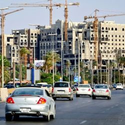 اشتداد حدة المعارك على جبهتين: الحكومية والنفطية في لبنان