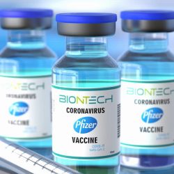 الإمارات تتصدر الدول الأكثر تطعيماً في العالم لمدة 100 يوم