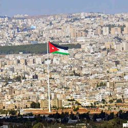 الملك سلمان بن عبدالعزيز يجري اتصالاً هاتفياً بأمير دولة الكويت