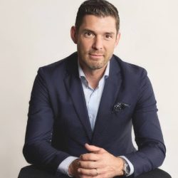 إستمتع بالصيف مع عرض منتجع ريكسوس باب البحر  الحصري على شاطئ رأس الخيمة الساحر