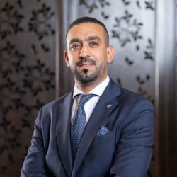 الأغاني الوطنية تشعل مسرح عبادي الجوهر أرينا في اليوم الوطني 95 بشعار “عزنا بطبعنا”