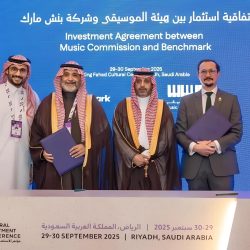 السفير السعودي يكرّم السفير الفلسطيني علي يونس في أبوظبي