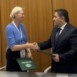 Natalie Osterfeld presents Garmisch-Partenkirchen at an international forum in Tajikistan, bringing the beauty of her homeland to the world stage.