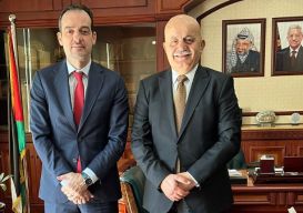 ‏السفير يونس يستقبل رئيس البعثة السورية الجديد في دولة الإمارات وائل الخليل