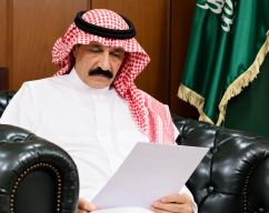 ديوانية الشيخ عبدالمحسن الراجحي بجدة.. منبر تربوي يجمع بين القرآن والسنة وتكريم المهتدين الجدد