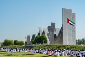 25 ألف مشارك يجسدون قيم الوحدة والانتماء في فعالية “سباق حصنتك يا وطن” ضمن سباق زايد الخيري في أبوظبي