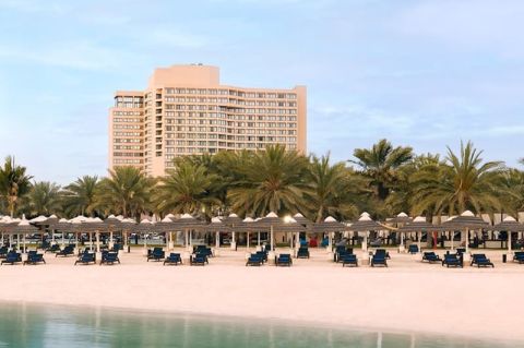 احتفلوا بروح الاتحاد مع إقامة فاخرة في فندق وريزيدنسيز إنتركونتيننتال أبوظبي